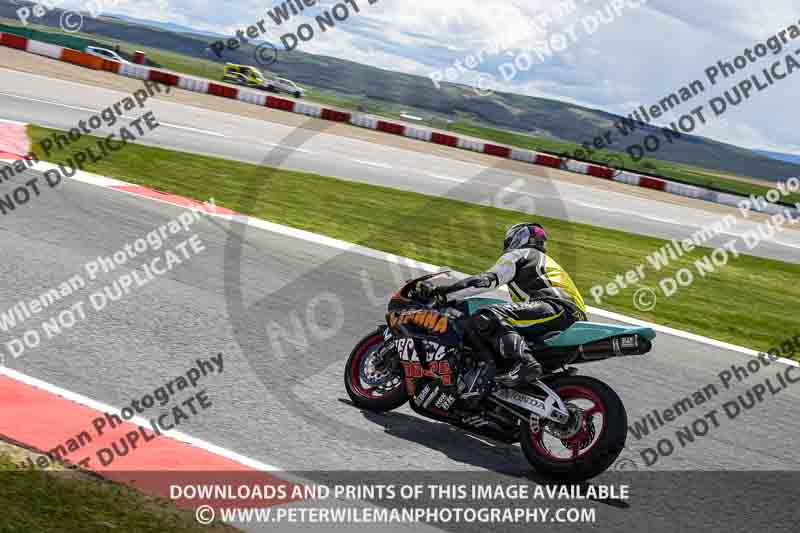 cadwell no limits trackday;cadwell park;cadwell park photographs;cadwell trackday photographs;enduro digital images;event digital images;eventdigitalimages;navarra;no limits trackdays;peter wileman photography;racing digital images;trackday digital images;trackday photos